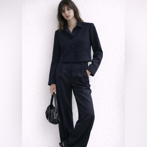 Jones New York Pants - 💙 Vintage Jones New York Navy Suit Set Size 4 Cropped Blazer & Trousers